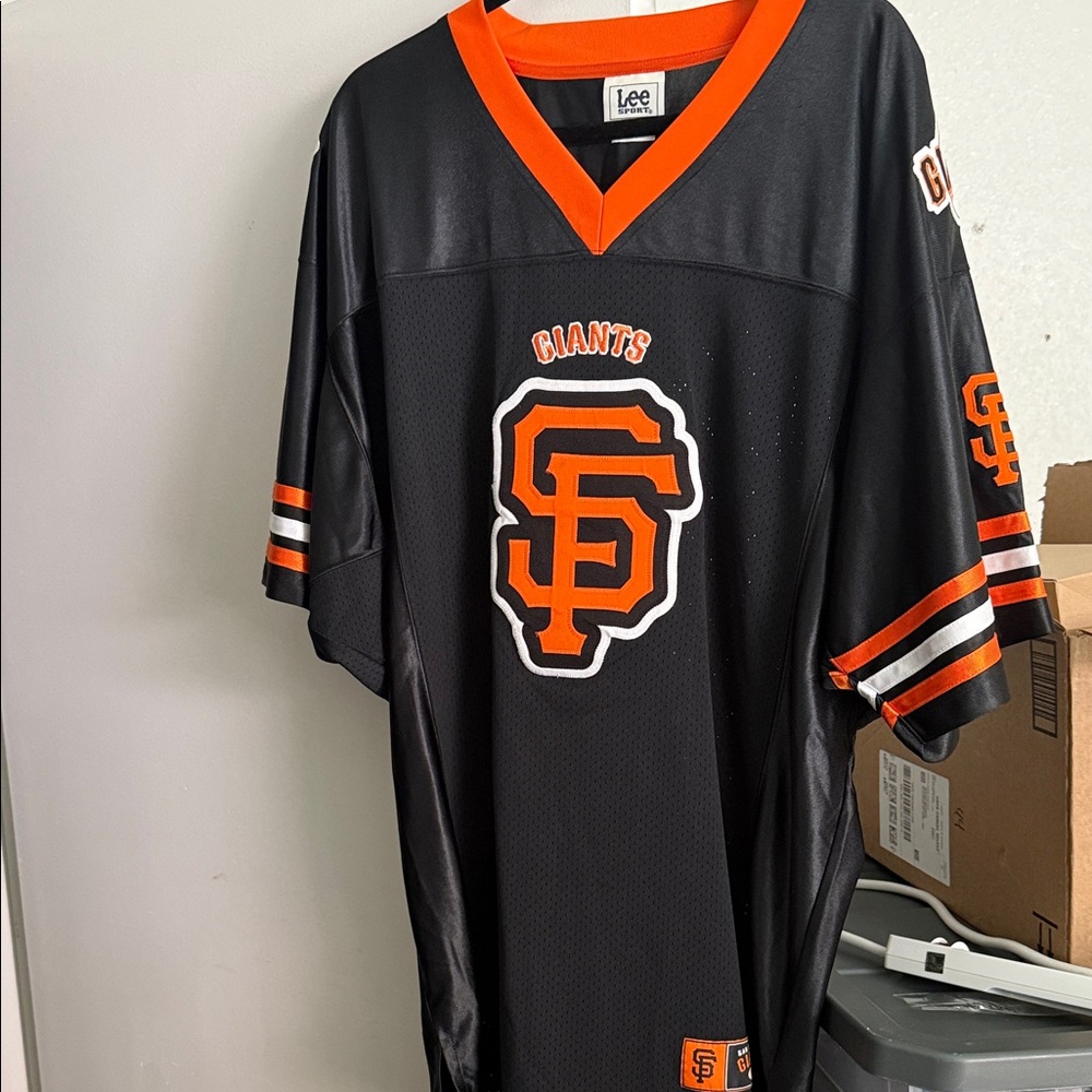 Lee Black and Orange Giants Jersey